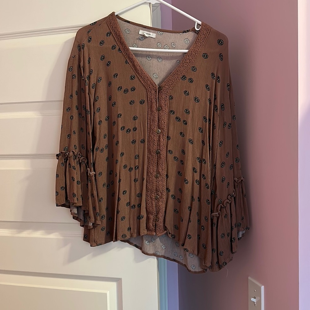 Woman’s blouse